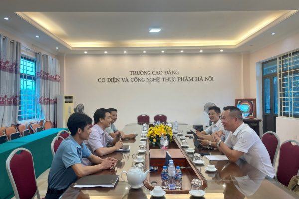 Thỏa thuận hợp tác với Trường CĐ Cơ điện và Công nghệ thực phẩm Hà Nội